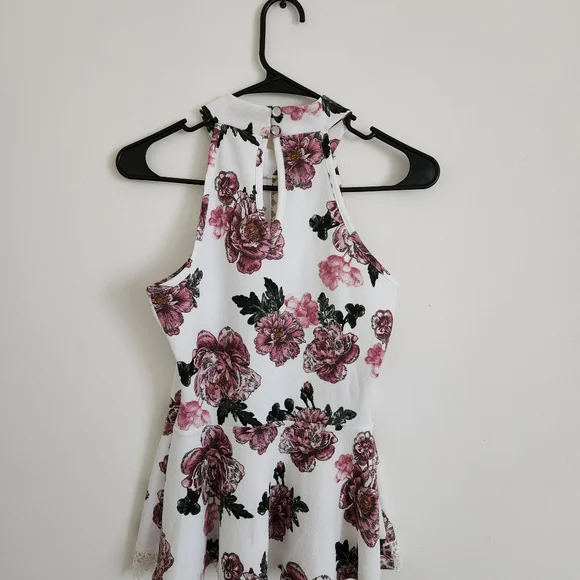 Small Rue21 Top - Picture 2 of 3